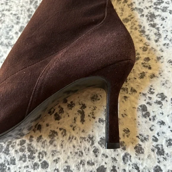 STUART WEITZMAN Brown Suede Heeled Pull Up Tall Boots - Picture 5 of 9